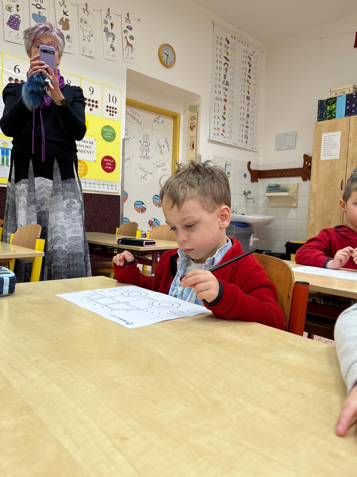 předškoláci - návštěva ZŠ - 1