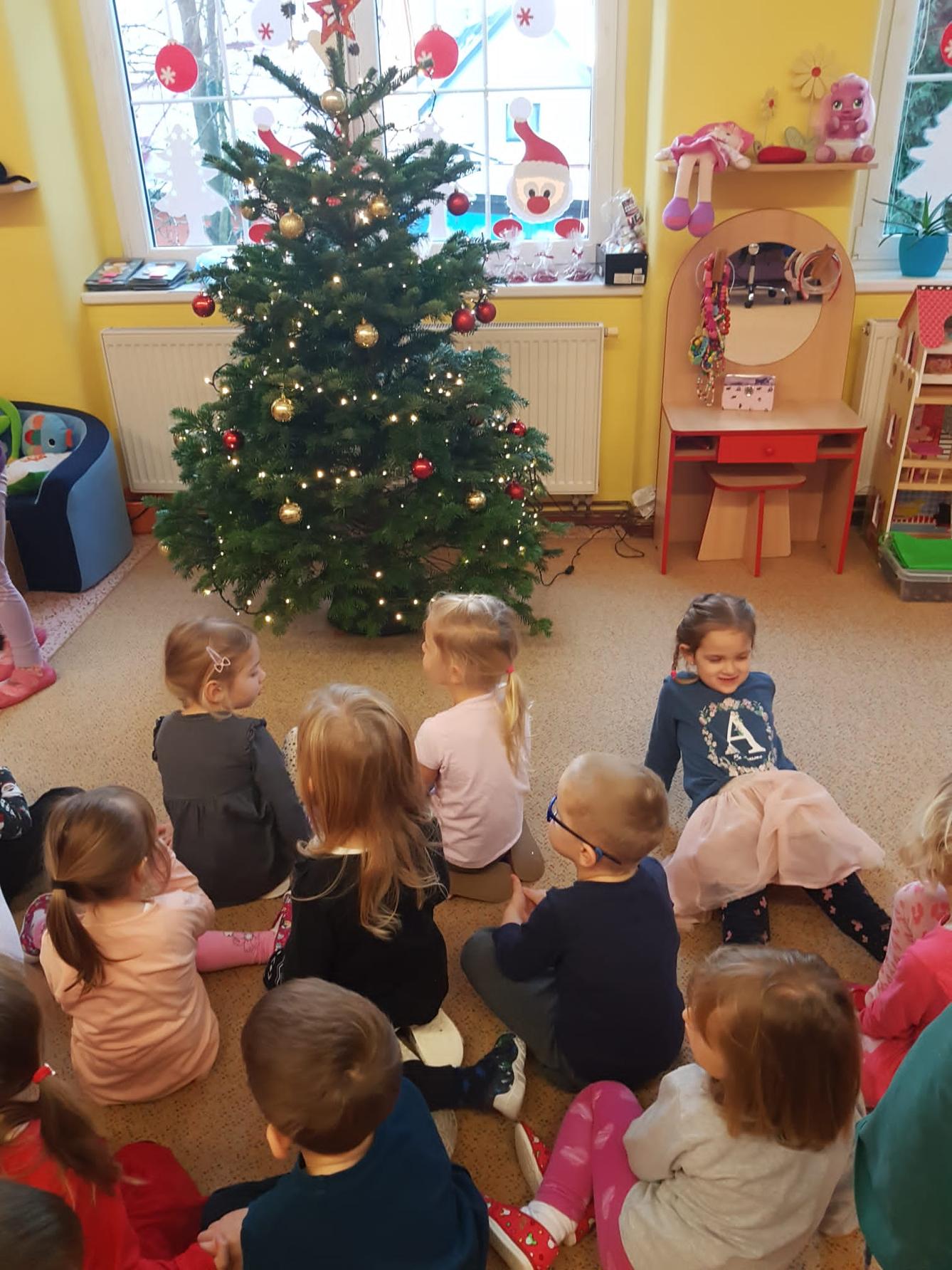 ADVENTNÍ ČAS VE ŠKOLCE - 1