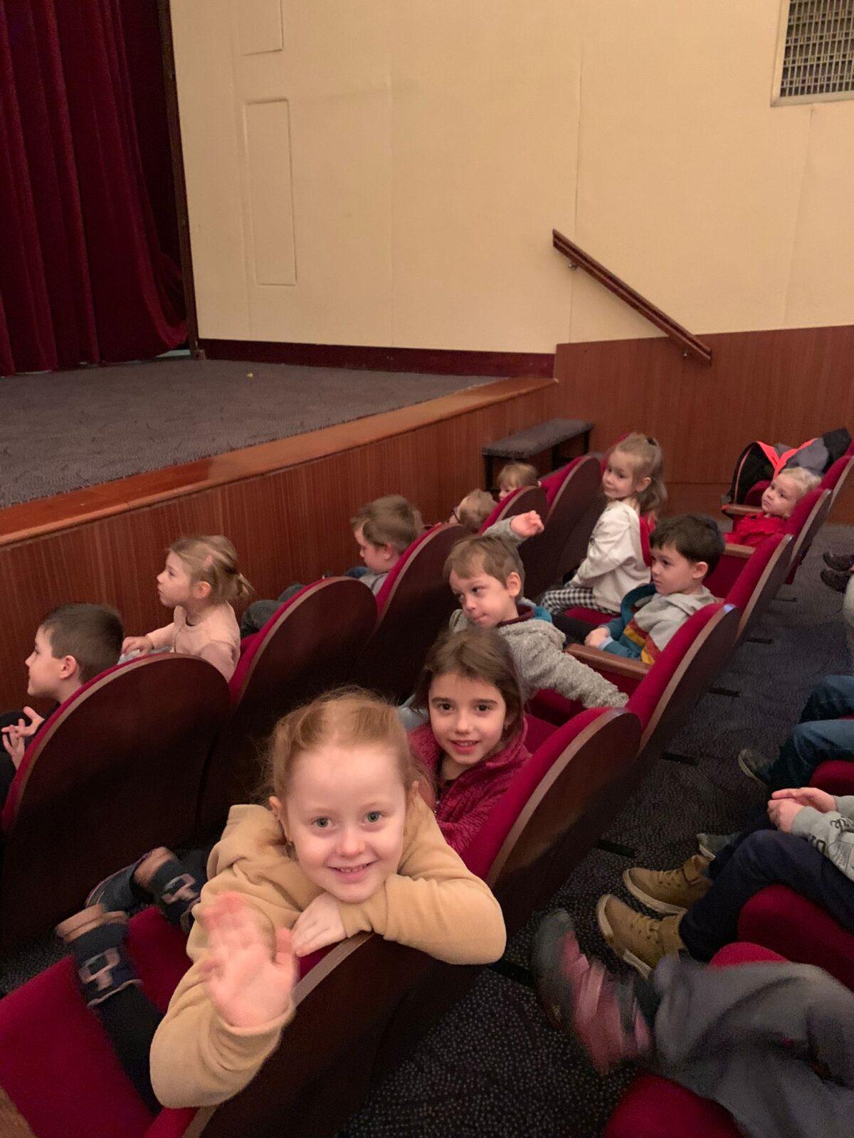 divadlo v UO - "čertův švagr" - 1