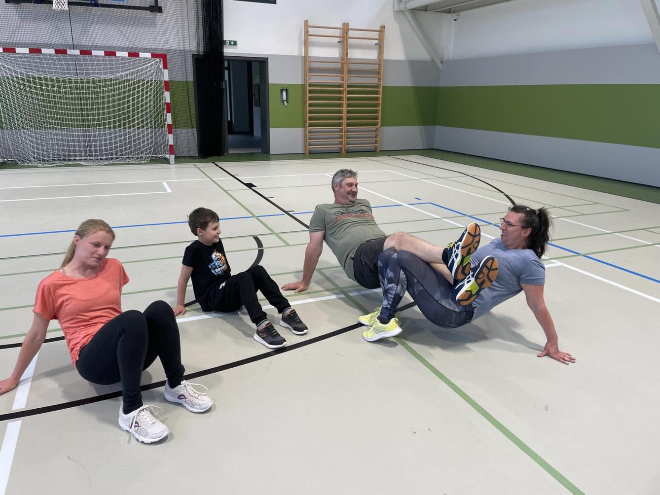 Sportovní odpoledne s rodiči - školní družina - 2