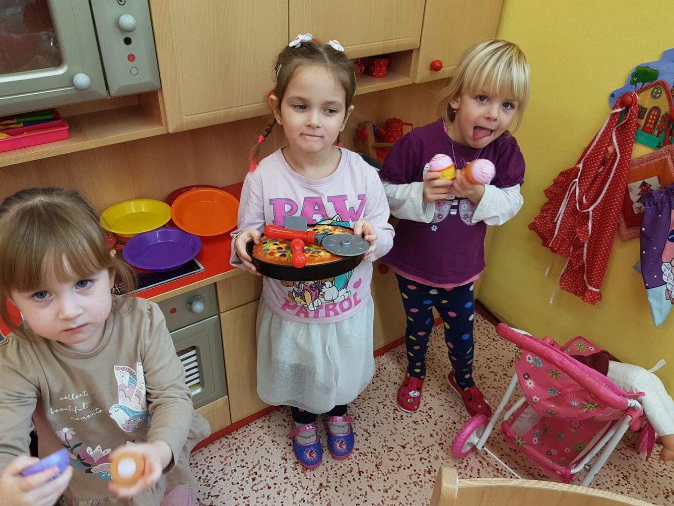 JEŽÍŠEK VE ŠKOLCE - 4