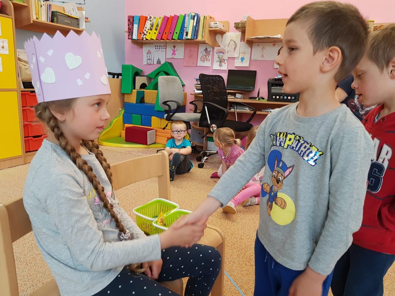 SLAVÍME: ILONKA MĚLA NAROZENINY - 1