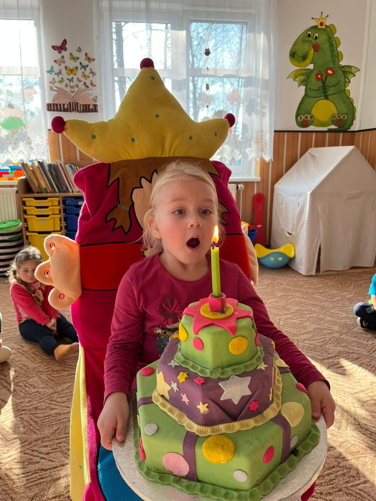 lucinka slaví narozeniny - 1