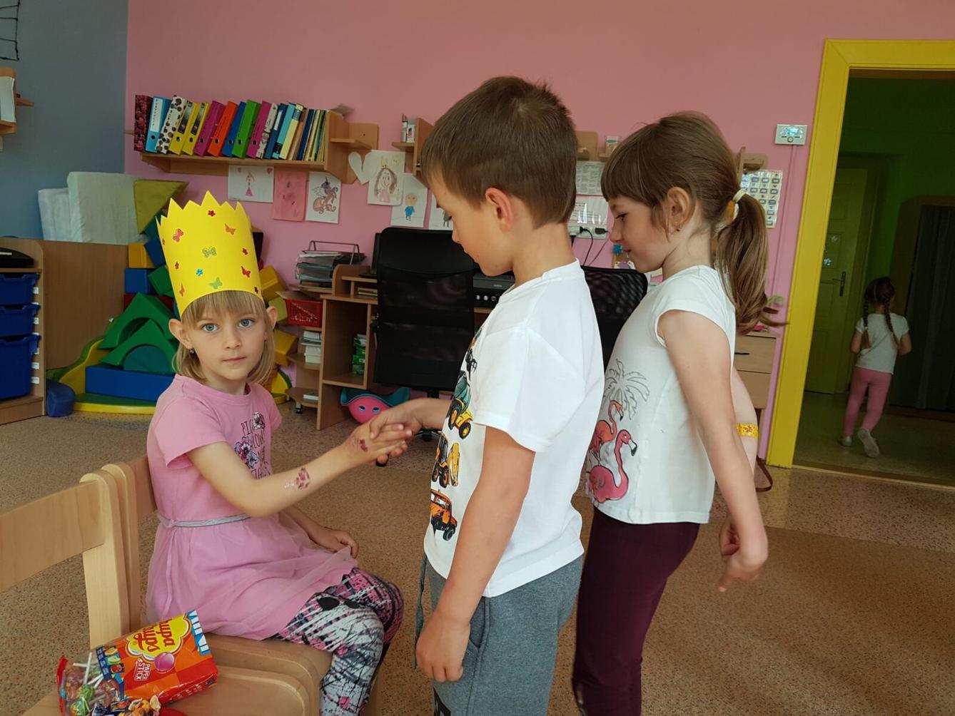 SLAVÍME: LUCINKA MĚLA NAROZENINY - 1