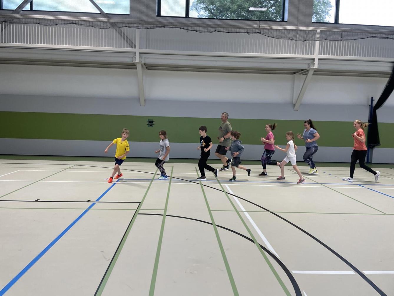 Sportovní odpoledne s rodiči - školní družina - 7