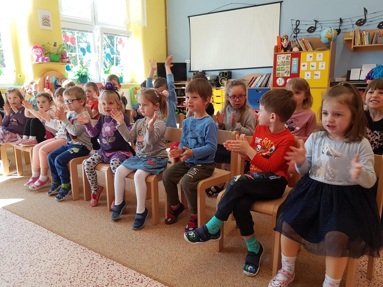 KNIHADÝLKO: ,,DOBRODRUŽSTVÍ PAVOUKA ČENDY" - 3