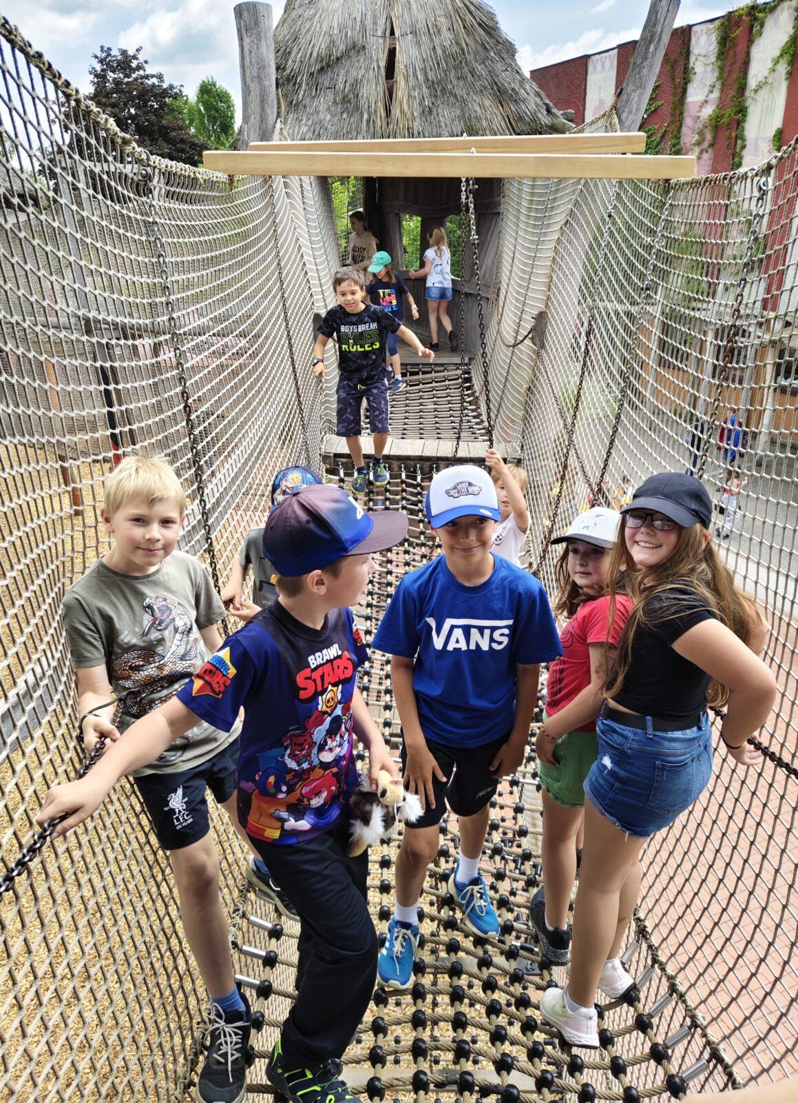 17. 6. Druháčci a třeťáčci v Safari Parku Dvůr Králové - 3