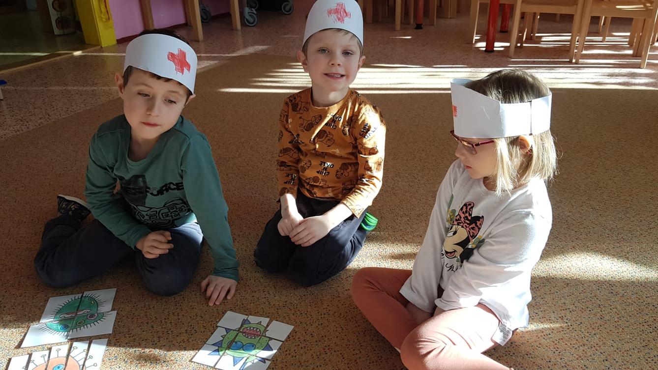 SOVIČKY: ,,ZDRAVÍ,NEMOC - KDYŽ ALENKA STŮNĚ" - 3