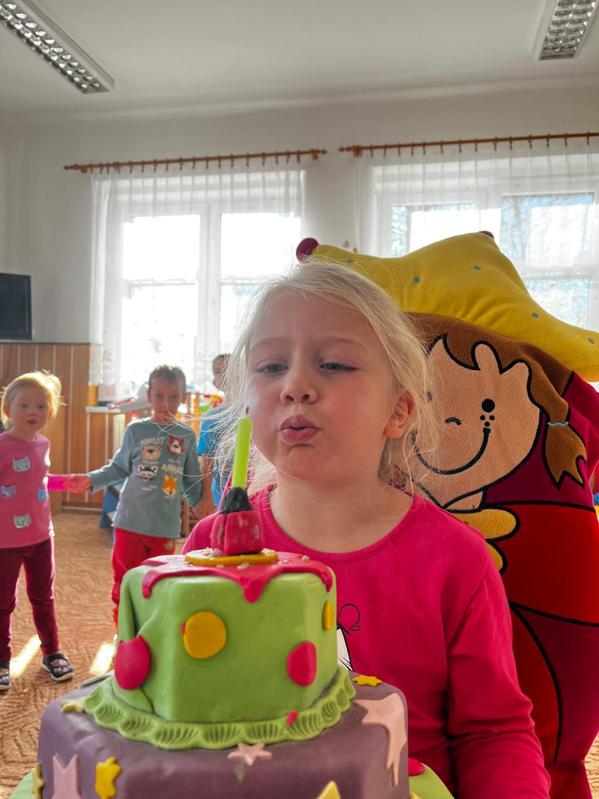 lucinka slaví narozeniny - 1