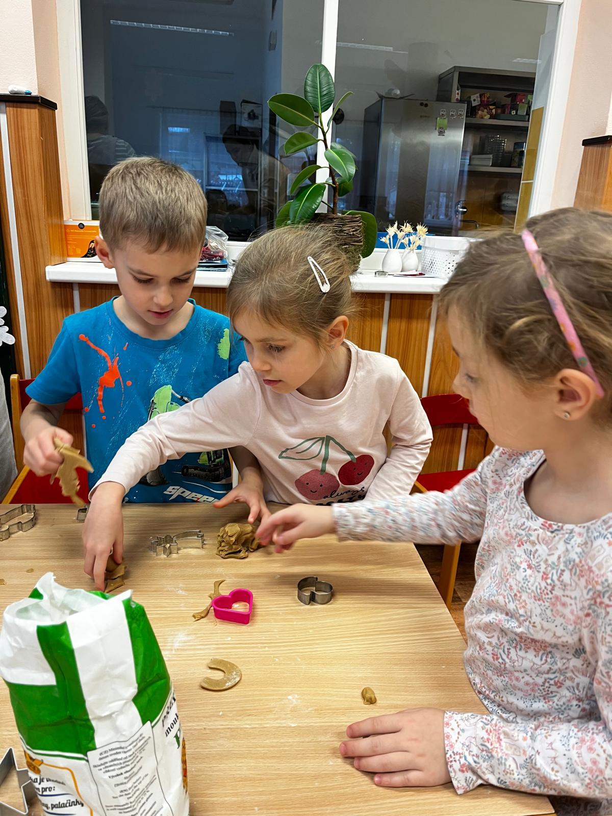 pečení perníčků - 2