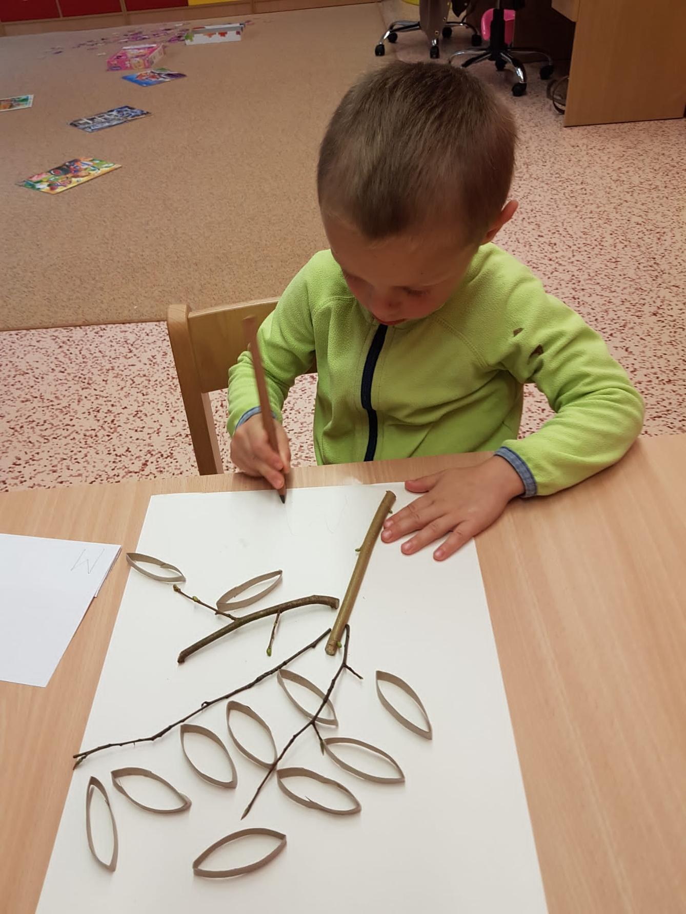 SOVIČKY: ,,LISTÍ ŽLOUTNE, POLETUJE" - 6