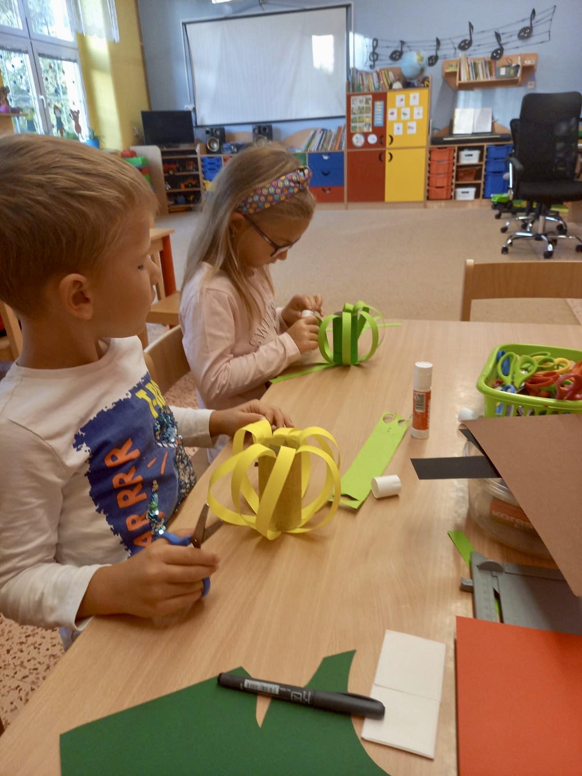 SOVIČKY: ,,ČAS JABLÍČKOVÉ VŮNĚ" - 2