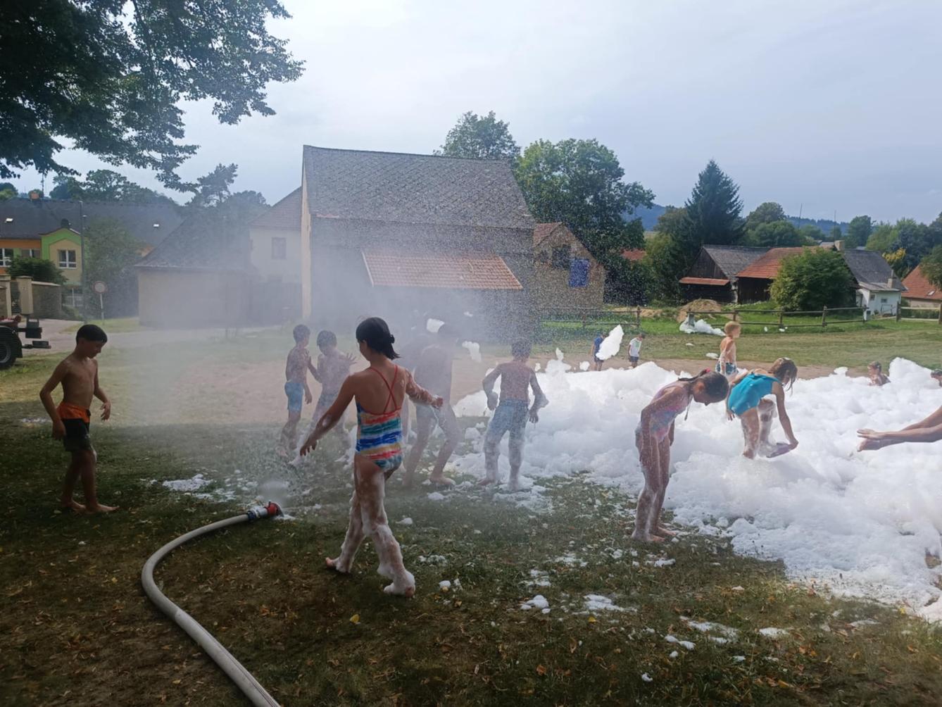 TÝDEN PLNÝ ZÁBAVY II - čtvrtek - 9