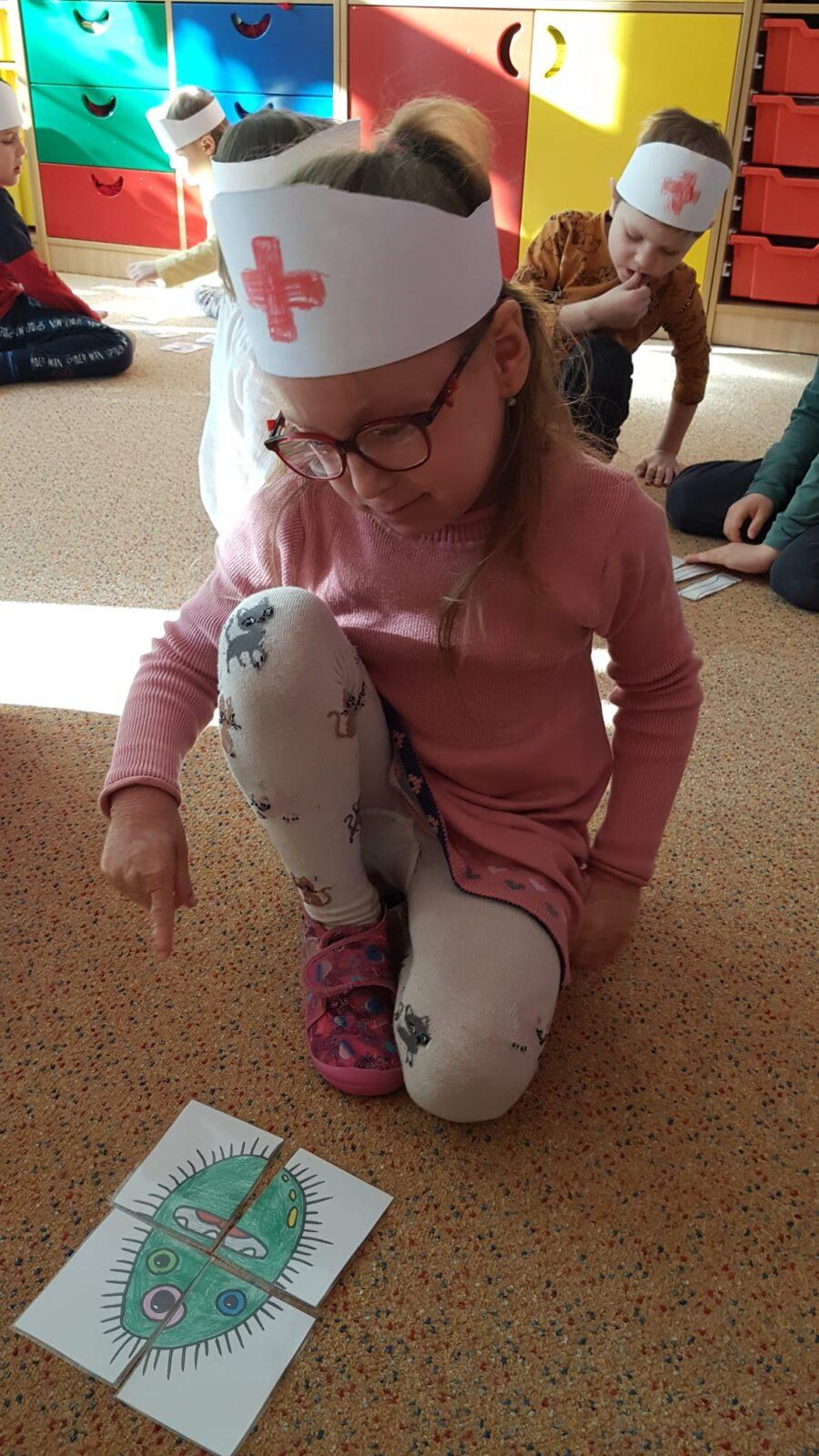 SOVIČKY: ,,ZDRAVÍ,NEMOC - KDYŽ ALENKA STŮNĚ" - 7