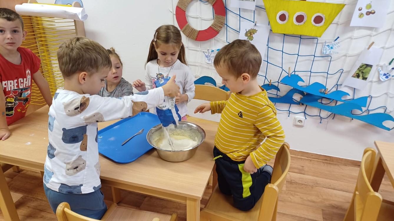 pečení pavučinkové buchty - 3