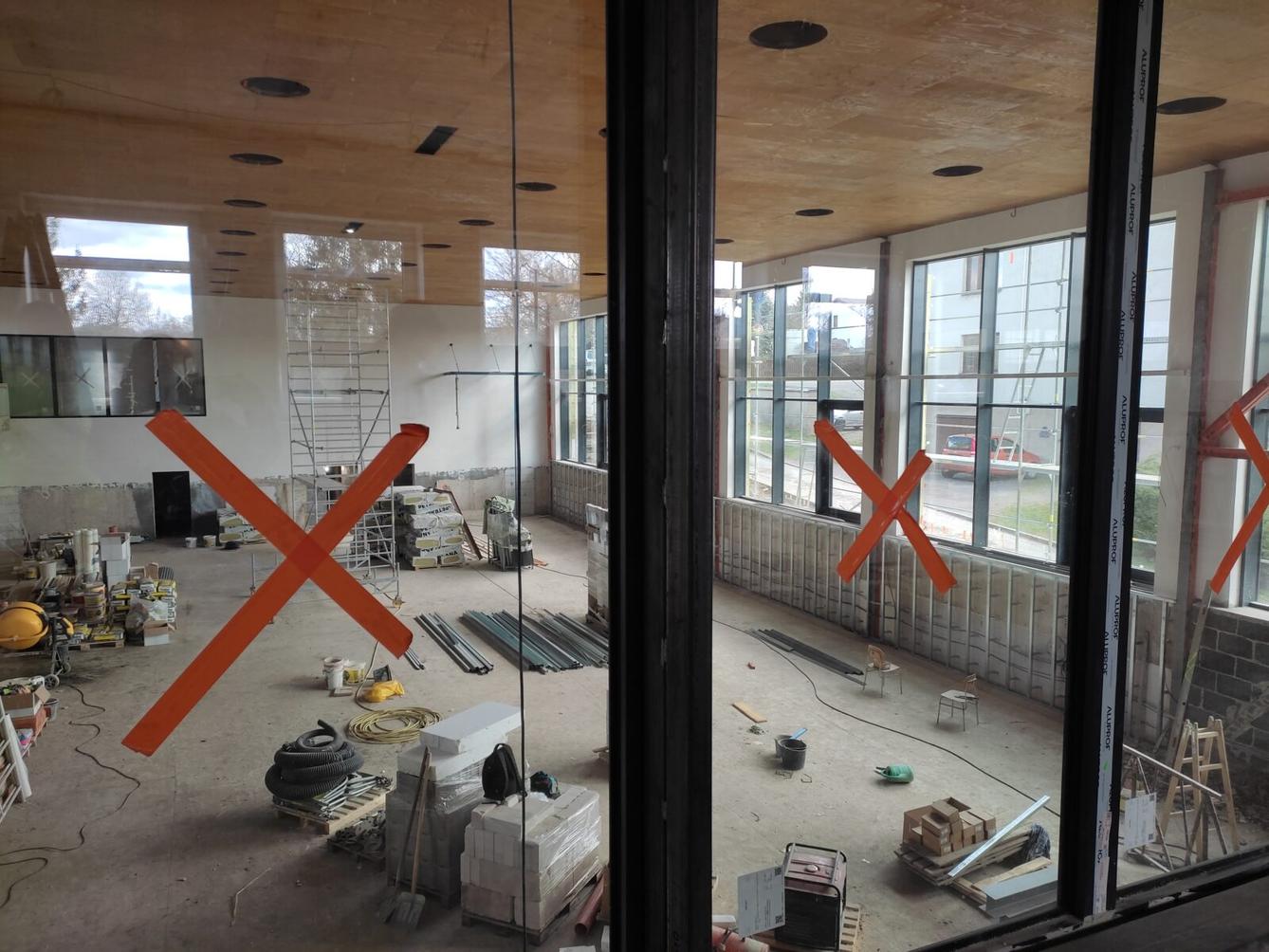 Stavební práce v tělocvičně - 12