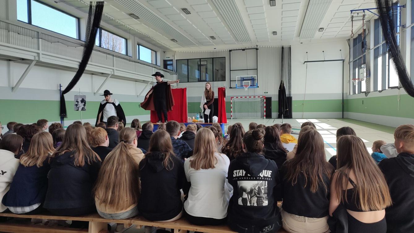 Divadélko pro školy – II. stupeň - 2