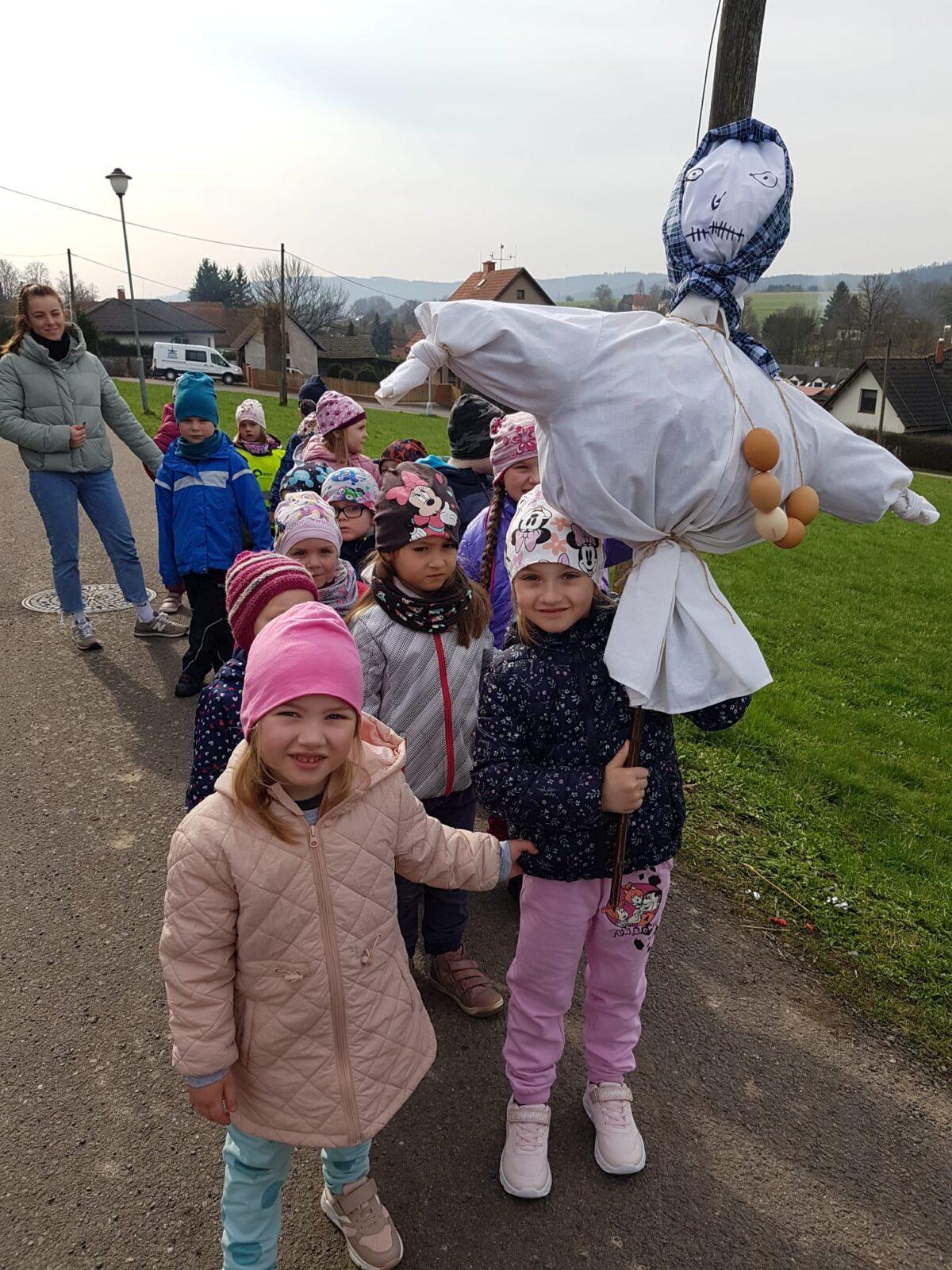 VYNÁŠENÍ  MORANY - 9