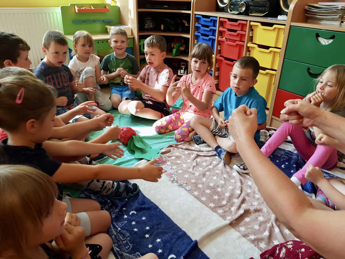 sovičky: ,,z pohádky do pohádky" - 9