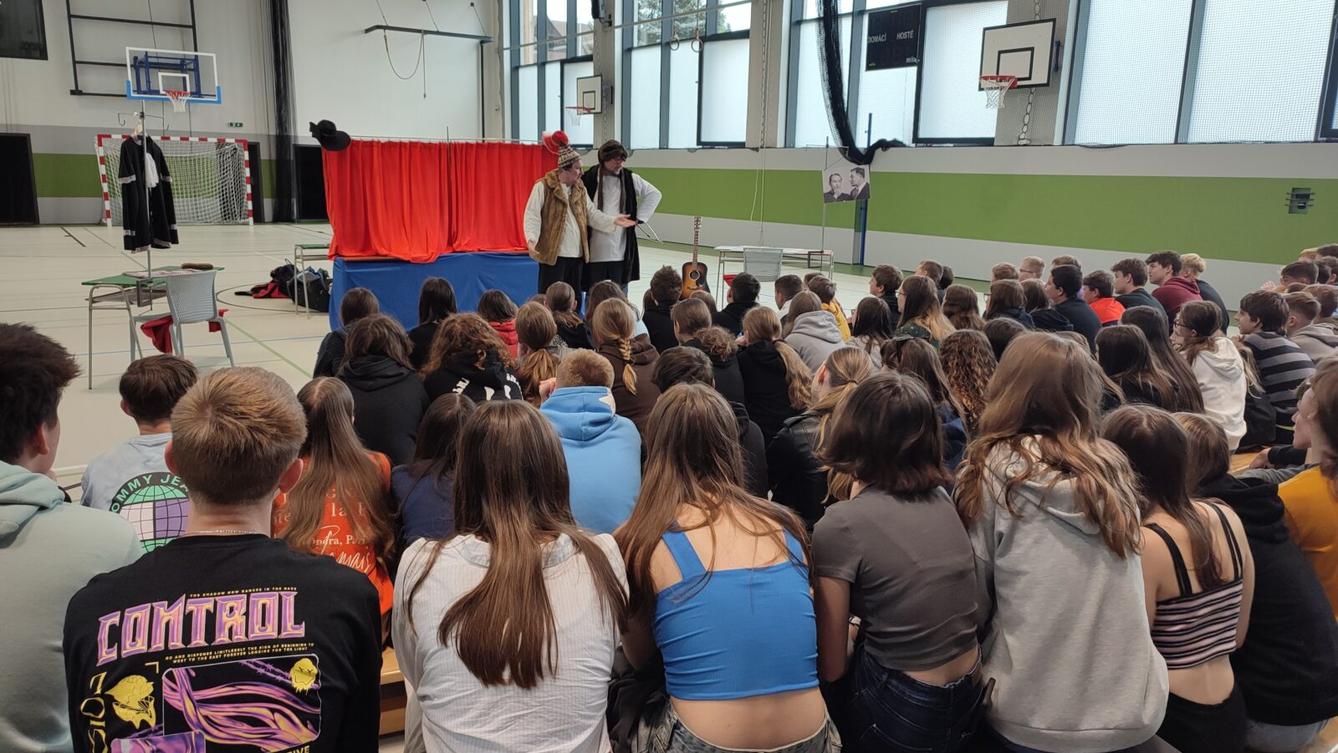 Divadélko pro školy - 2. stupeň - 3