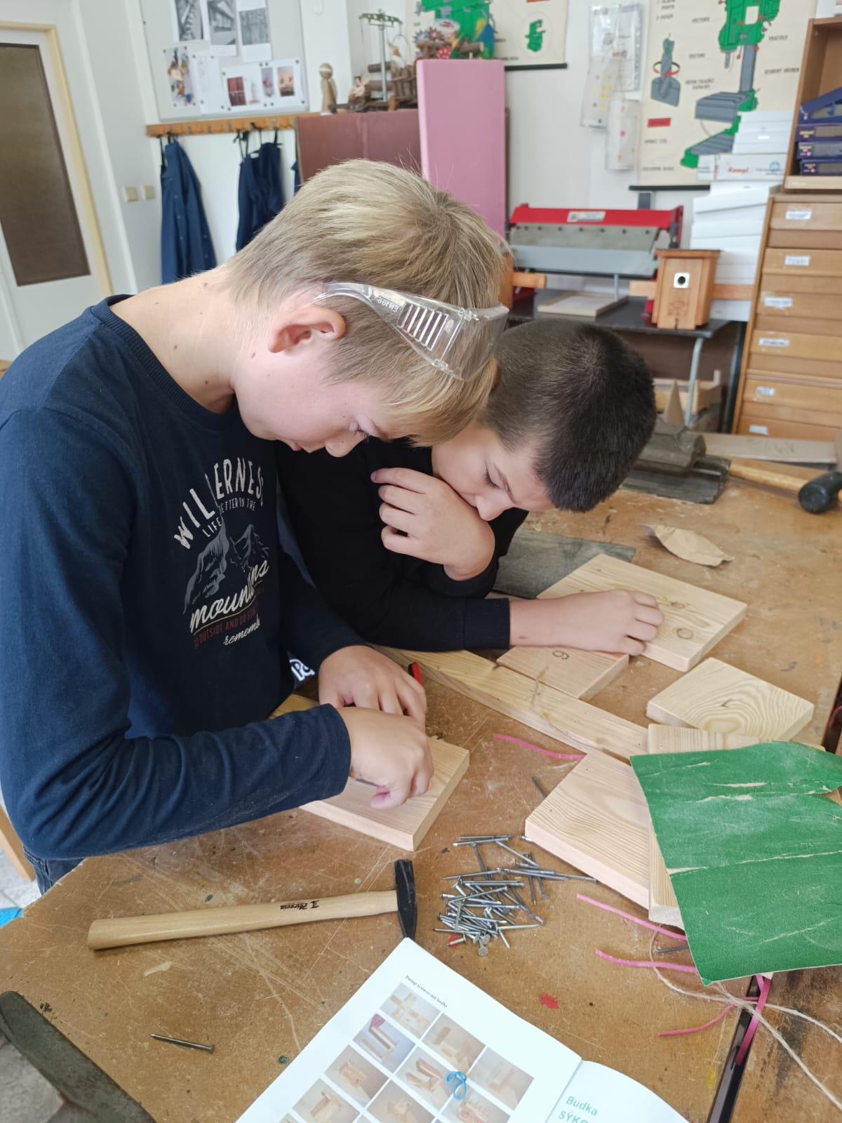 Tematická dílna Ptačí budky a krmítka - 10