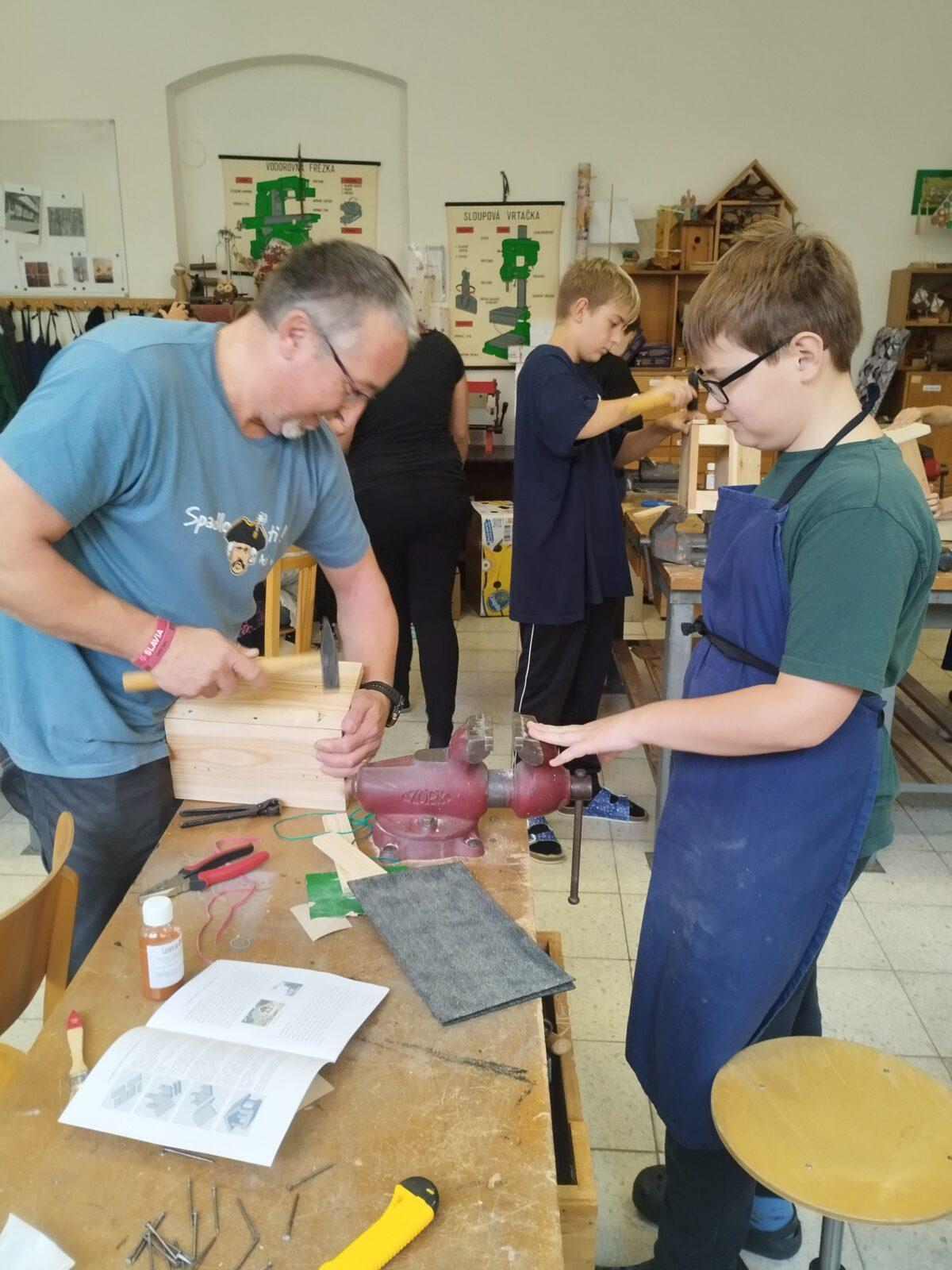 Tematická dílna Ptačí budky a krmítka - 14