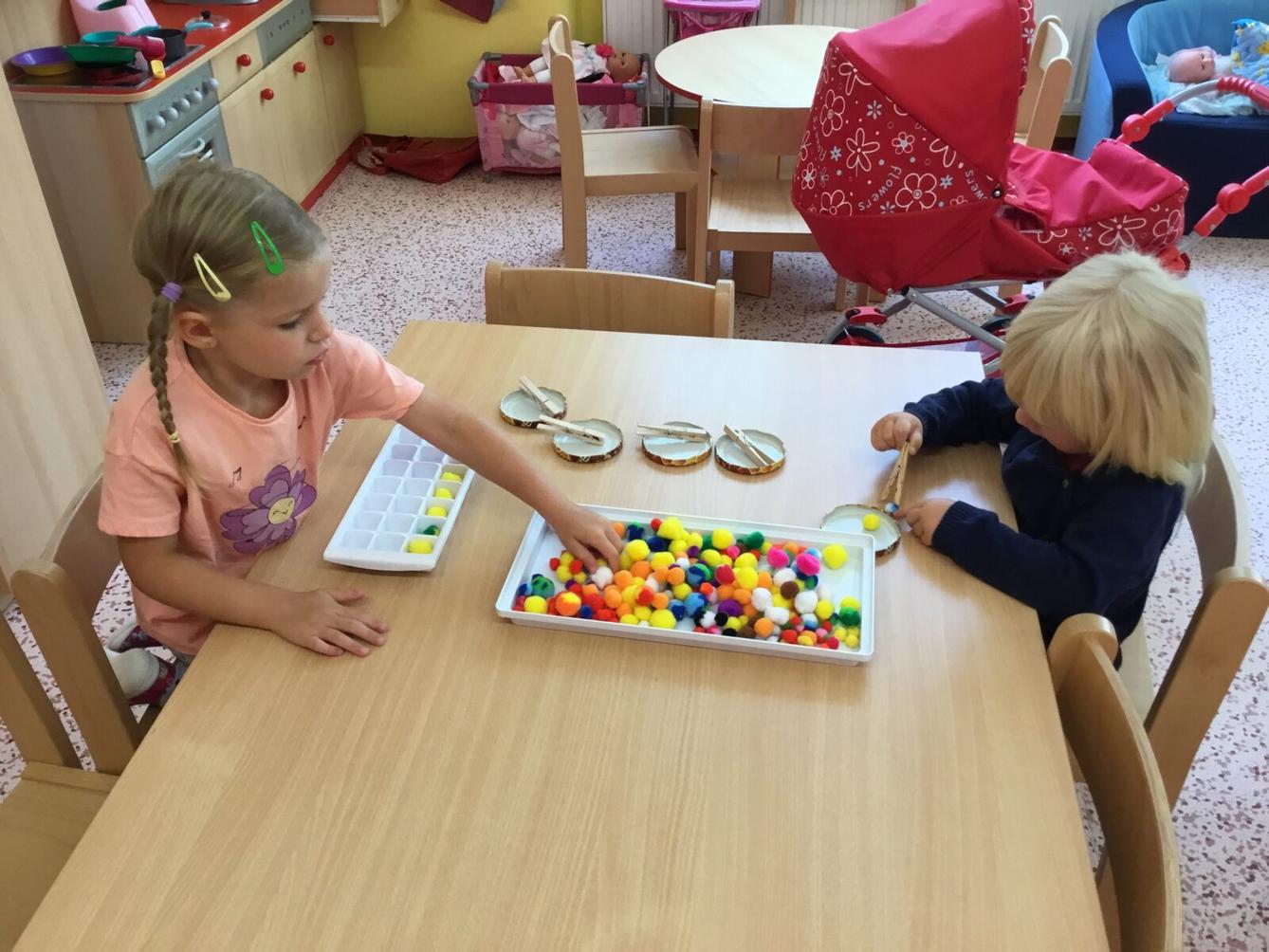 týdenní  projekt: ,,od kytičky k medu" - 10