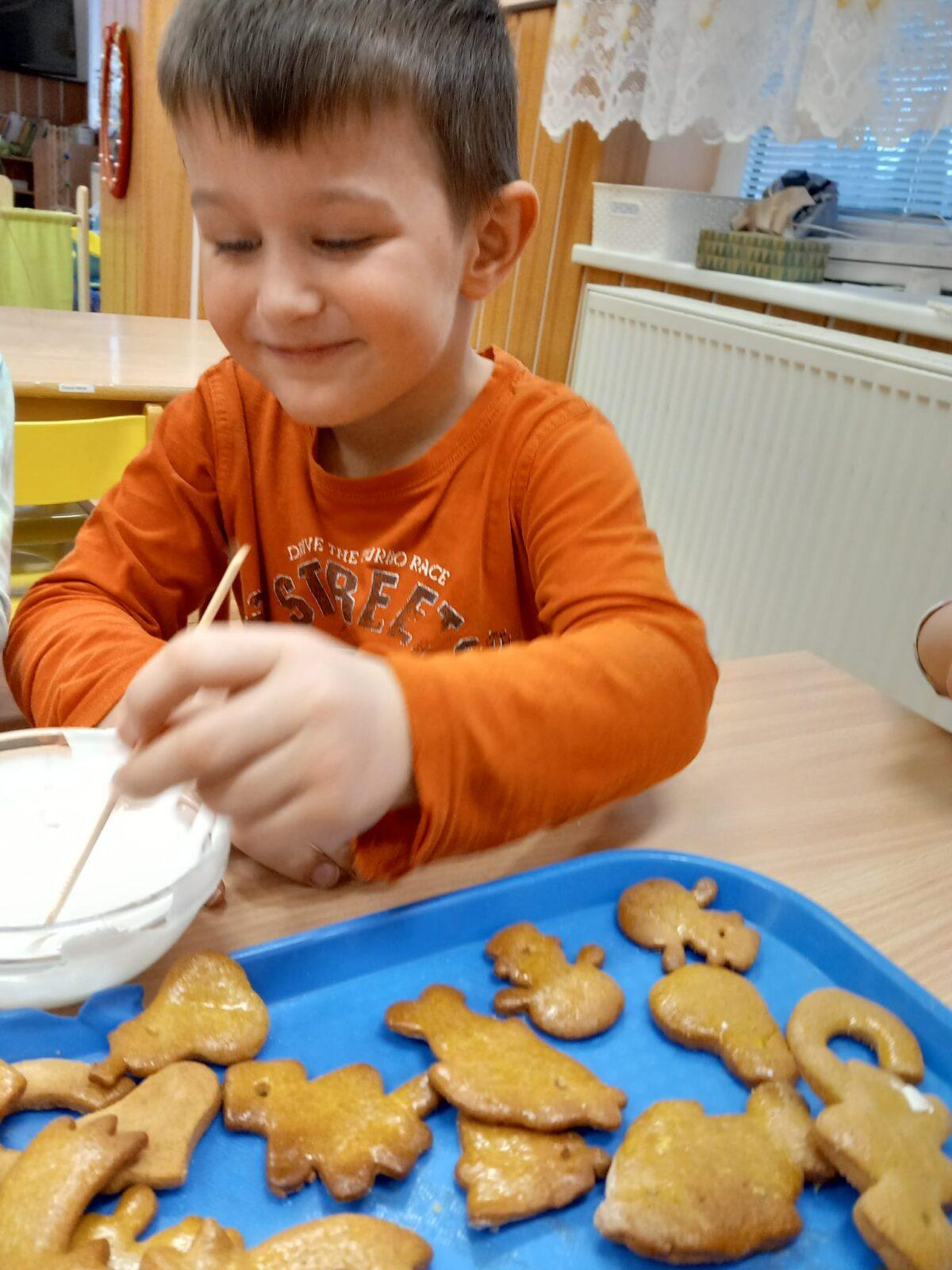 zdobení perníčků - 3