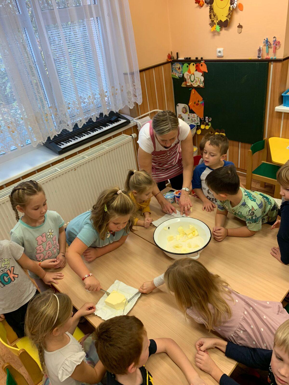 Pečeme svatomartinské rohlíčky - 3