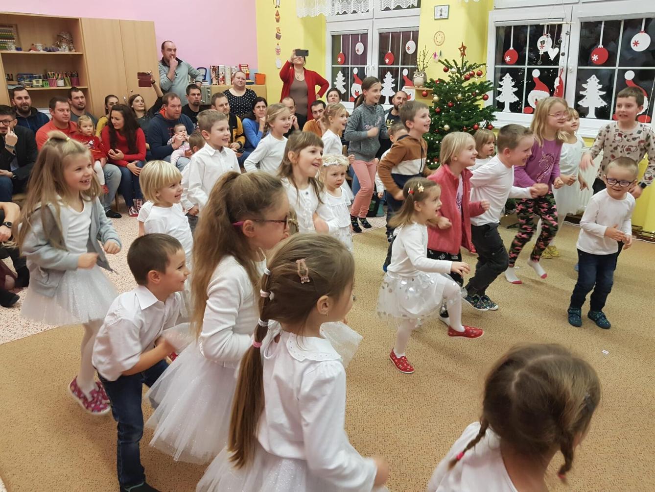 VÁNOČNÍ BESÍDKA - 4