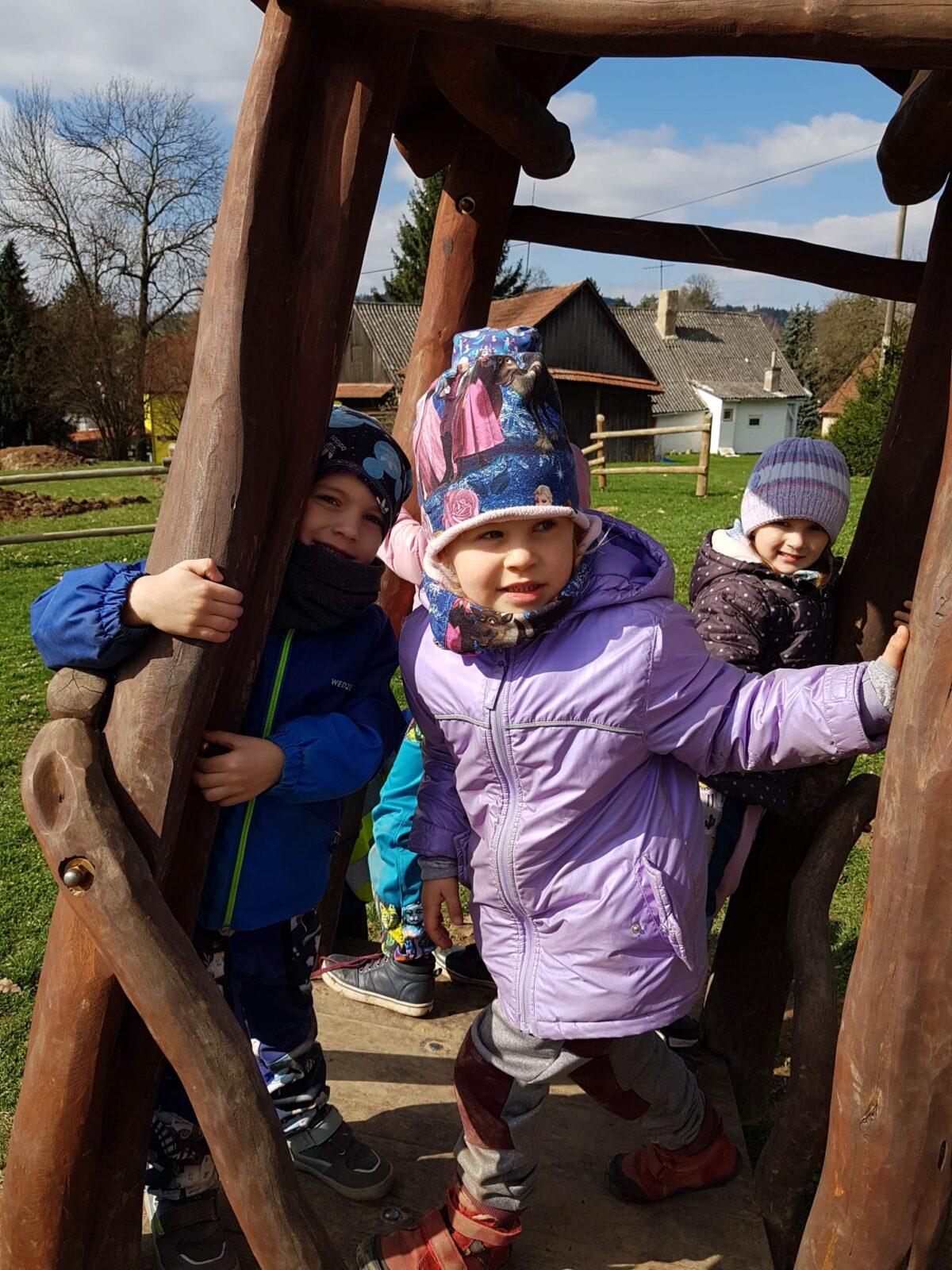 užíváme si pobyt venku - 5