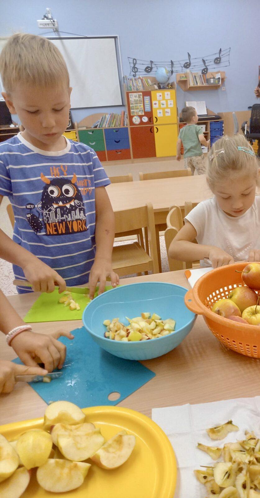 SOVIČKY: ,,ČAS JABLÍČKOVÉ VŮNĚ" - 4