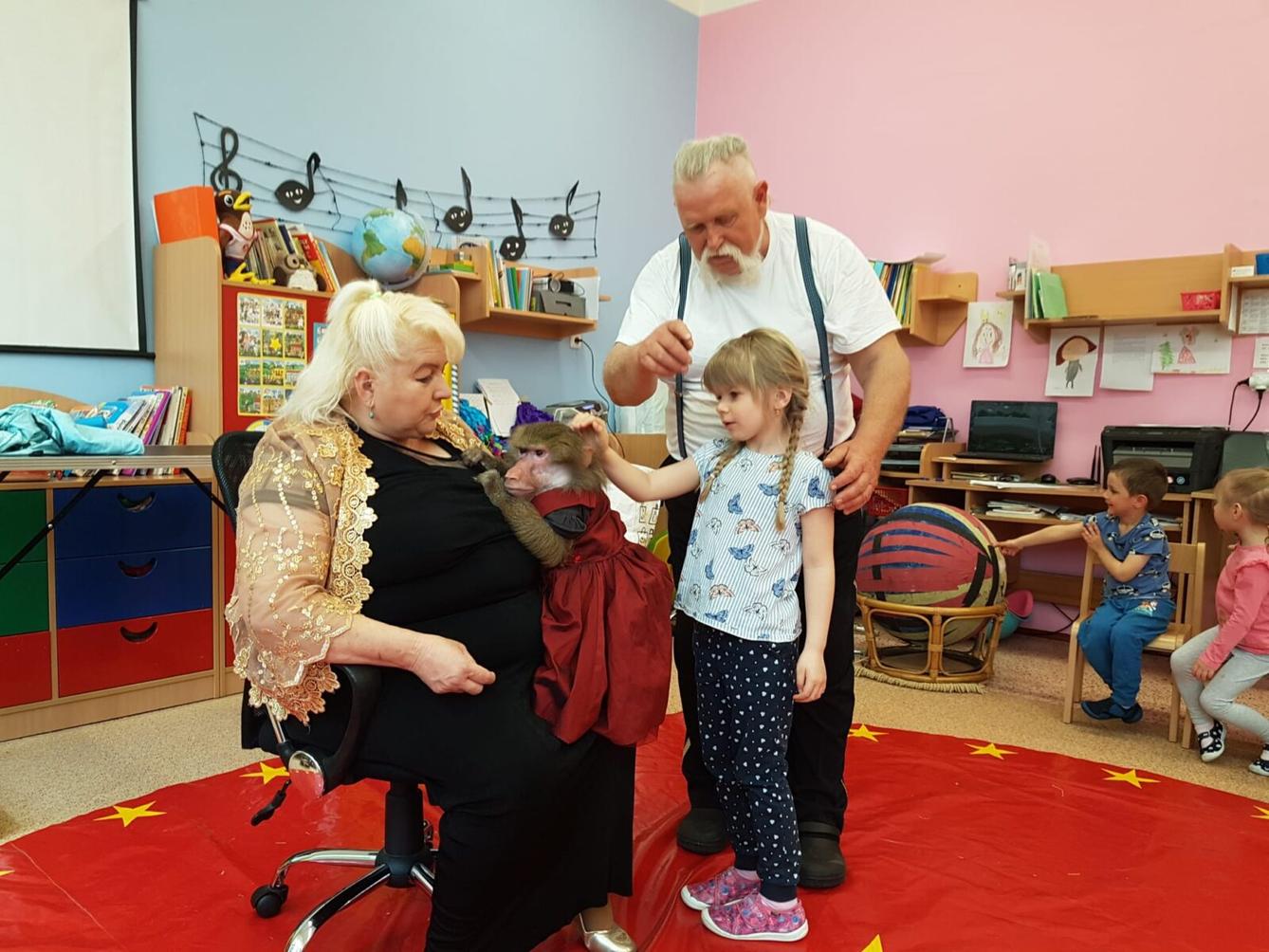 ,,PŘIJEL K NÁM CIRKUS" - 4