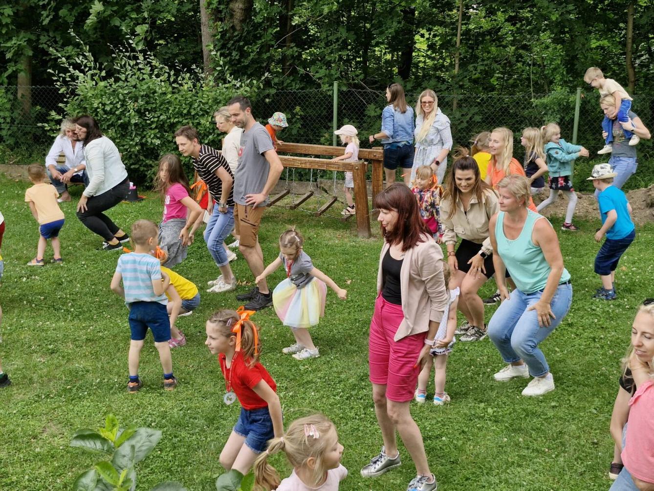 ZAHRADNÍ SLAVNOST - 9