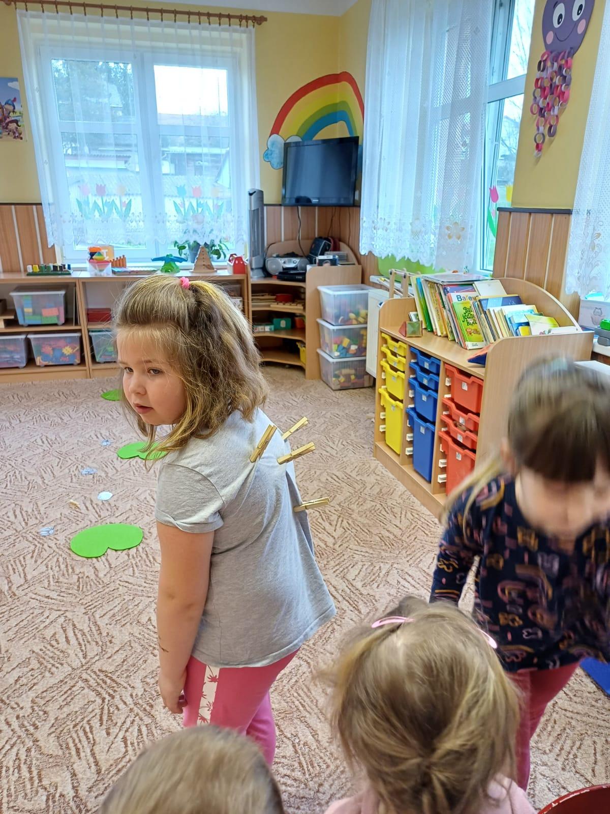 živá zahrada v naší školce - 10