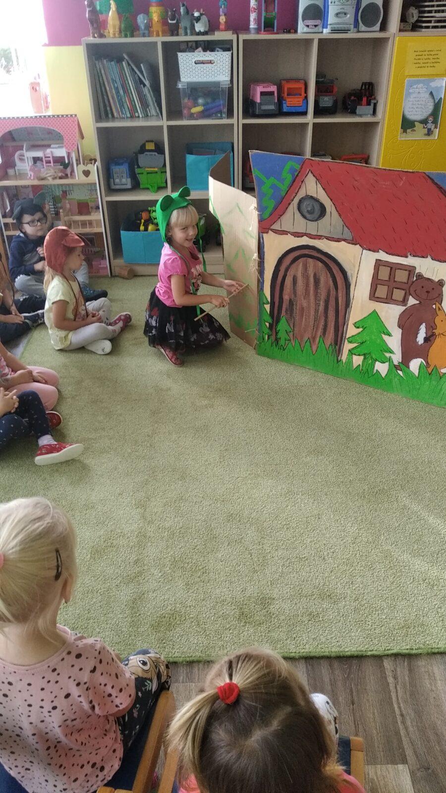 broučci: lesní dobrodružství se sovičkou jůlinkou - 11