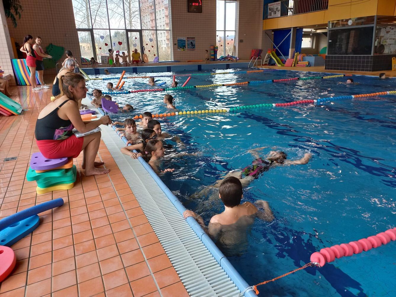 Zahájení plaveckého výcviku - 1. a 5. třída - 11