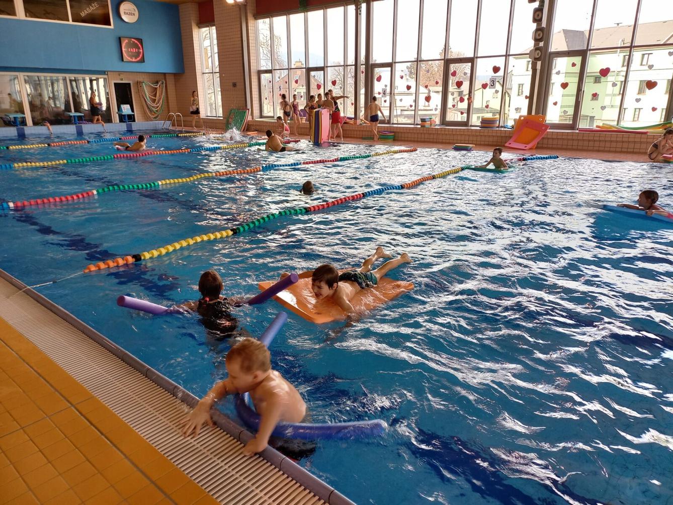 Zahájení plaveckého výcviku - 1. a 5. třída - 21