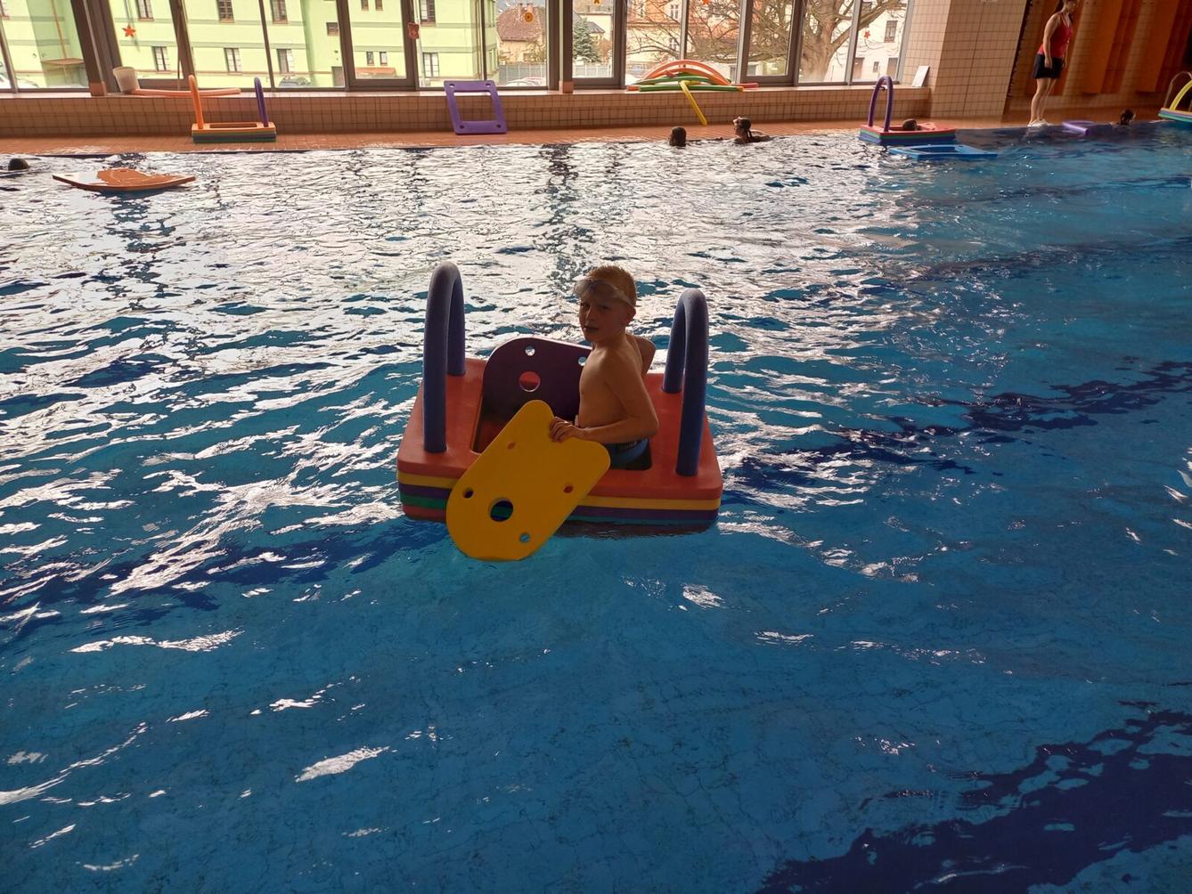 Ukončení plaveckého výcviku - 1. a 5. třída - 6