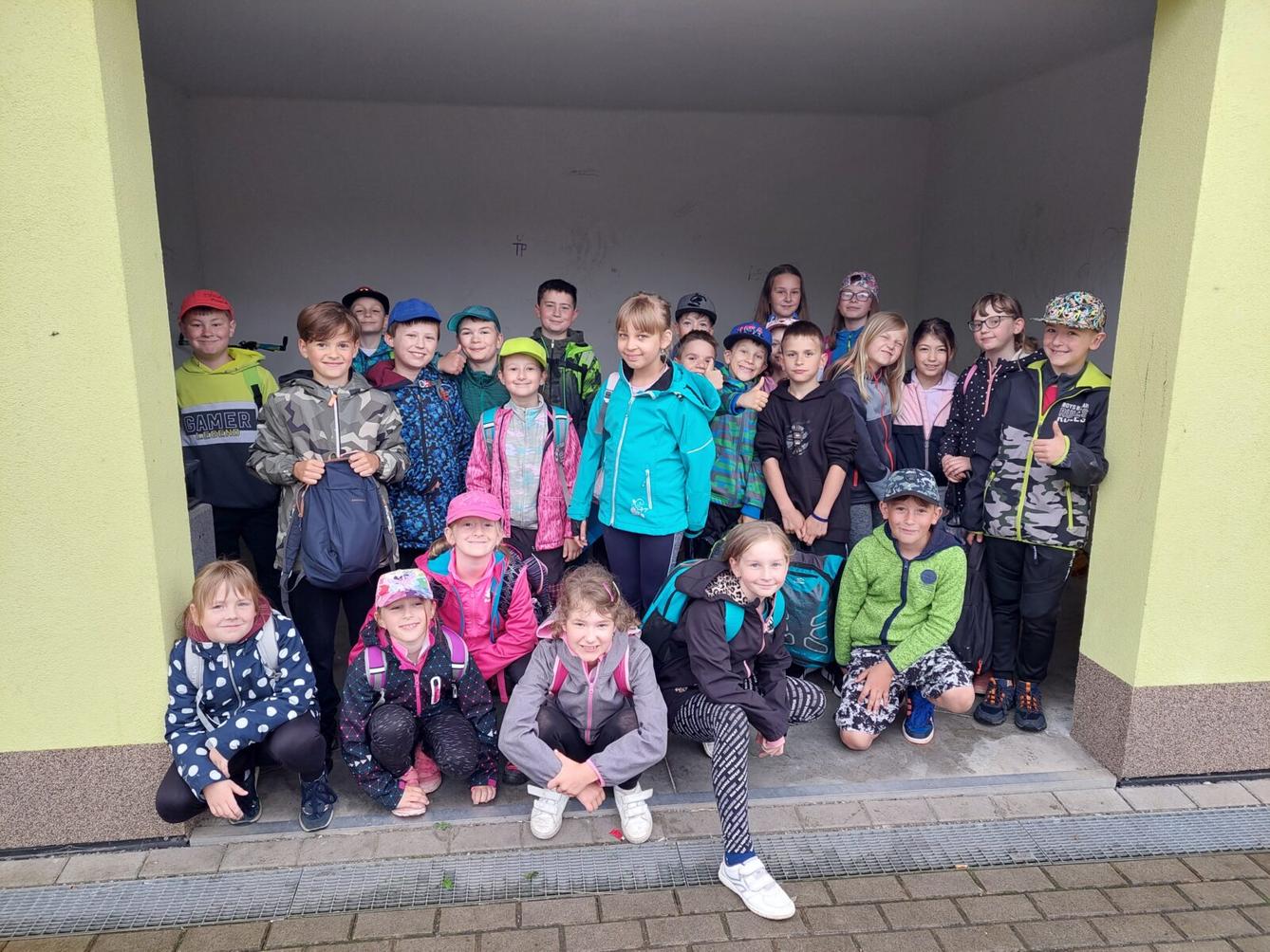 Třeťáci - školní výlet do SkiPi parku - 1