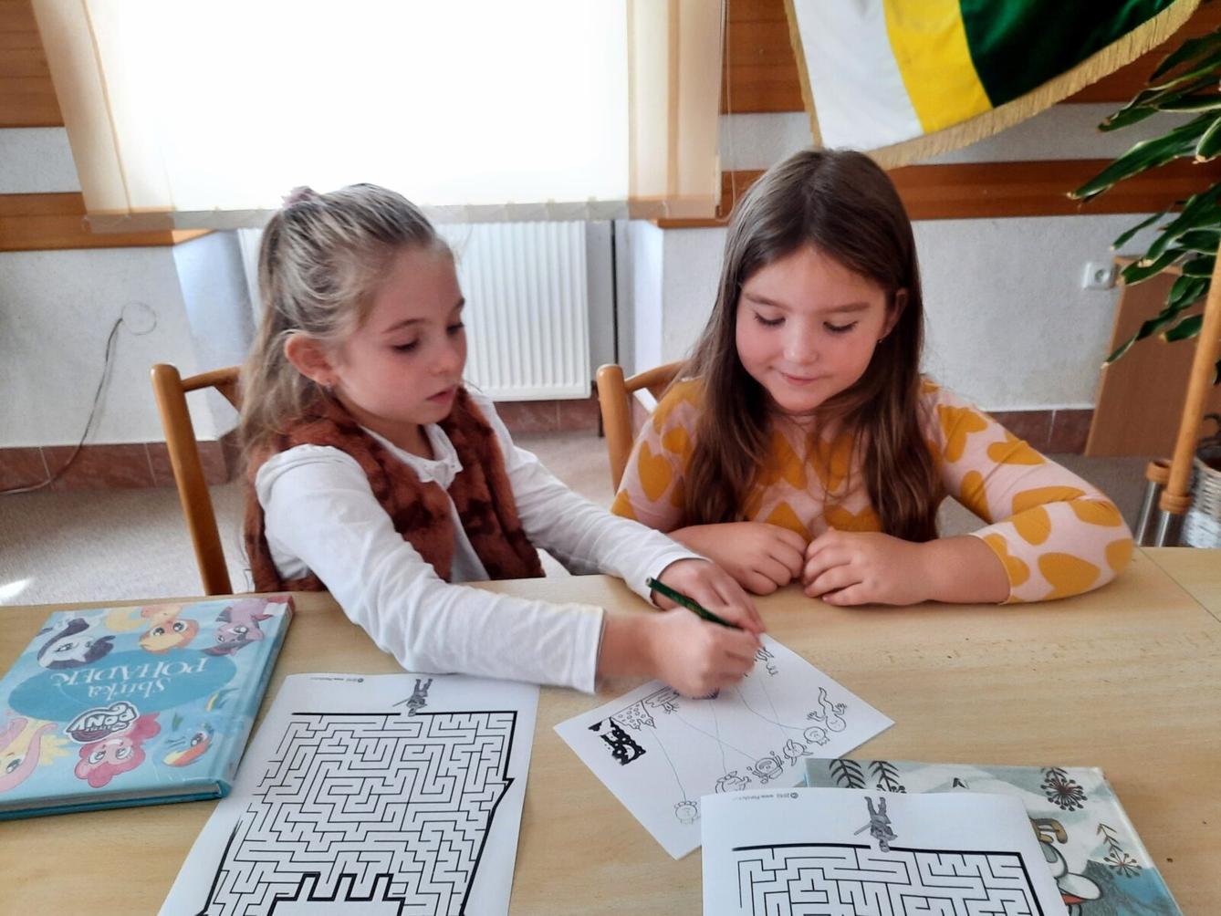 5. 10. - 1.B v obecní knihovně - 13