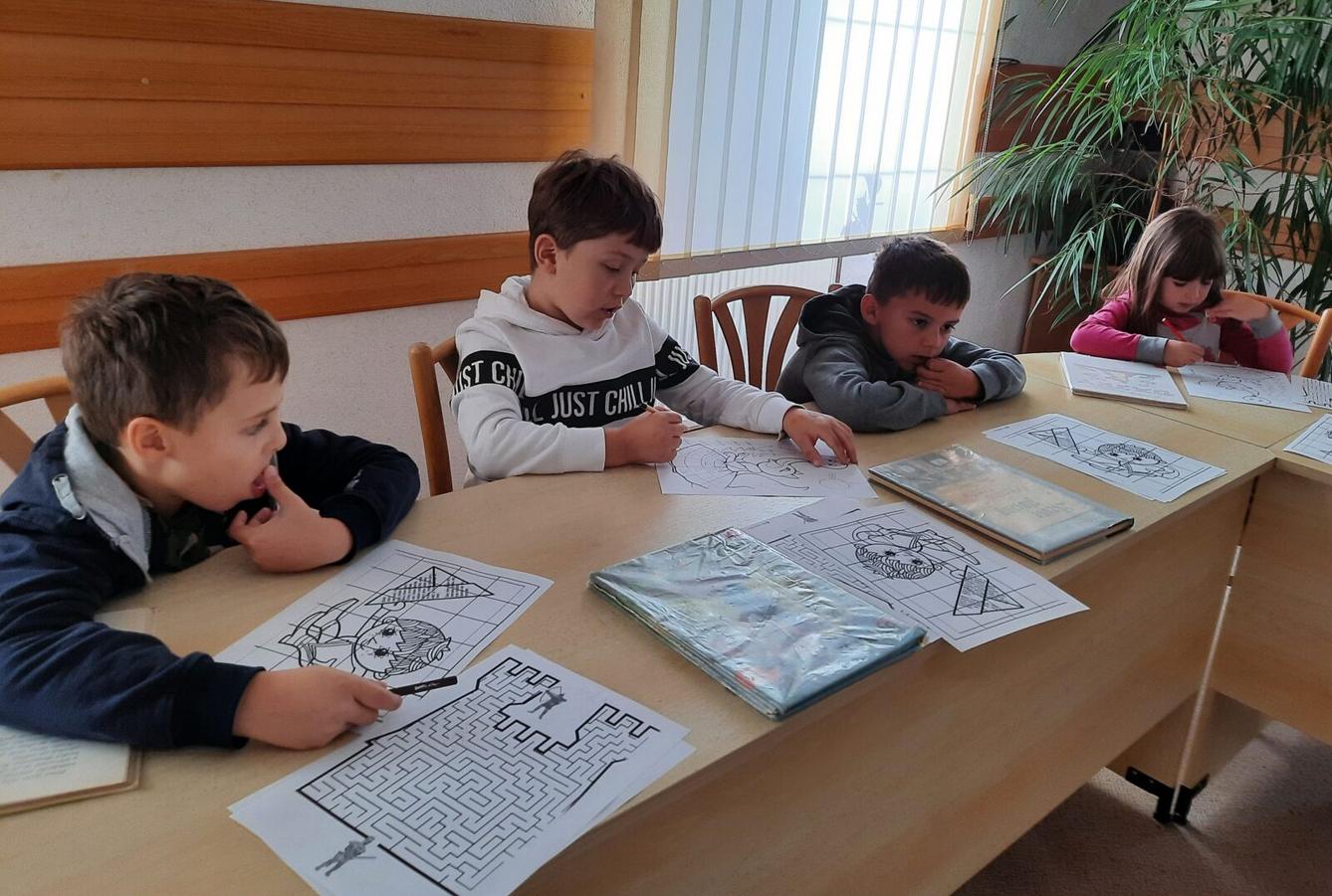 5. 10. - 1.B v obecní knihovně - 20