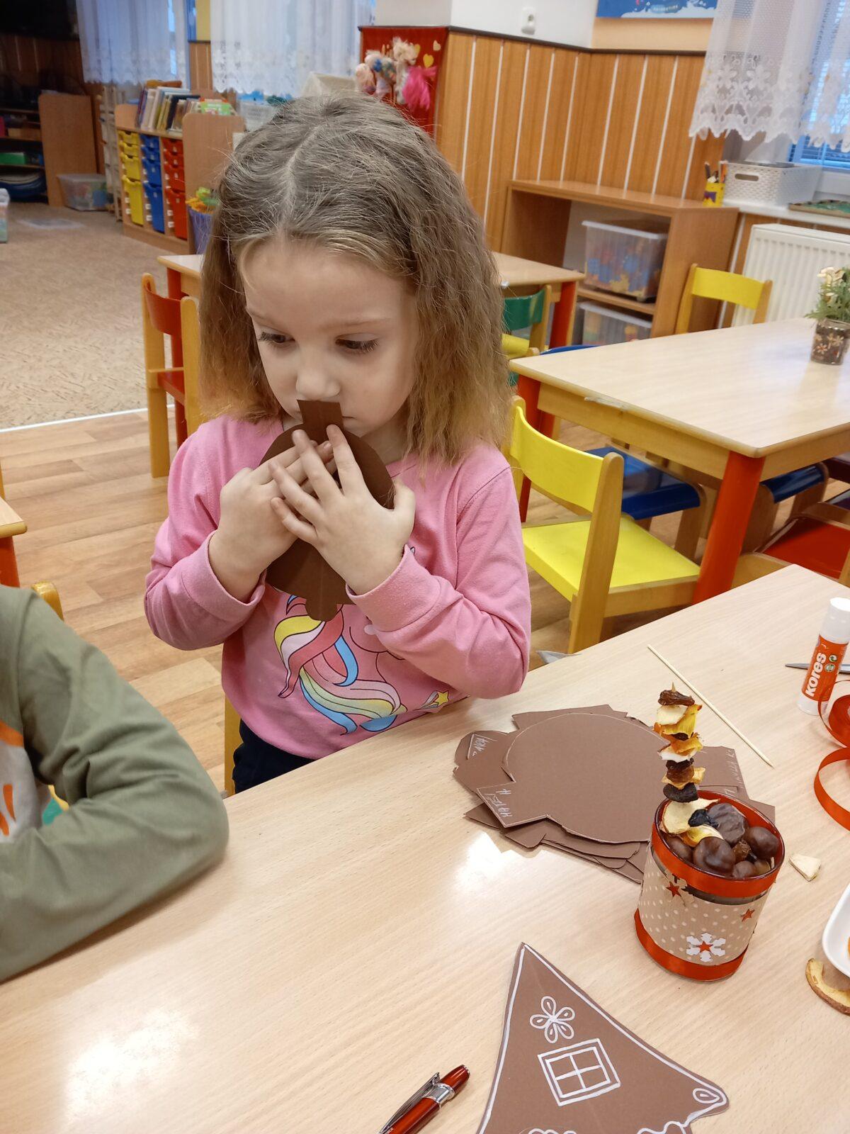 Dráčci s Námořníky při adventním vyrábění... - 13