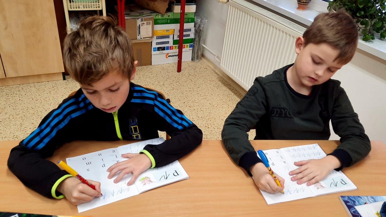 20. 12. Předávání pera v 1.B - 4