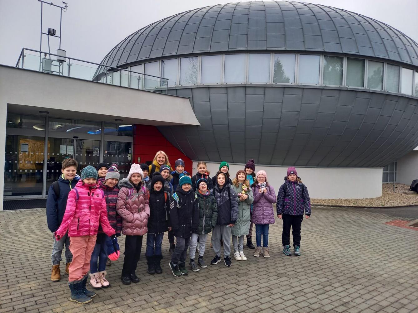 5. třída v Planetáriu v Hradci Králové - 2
