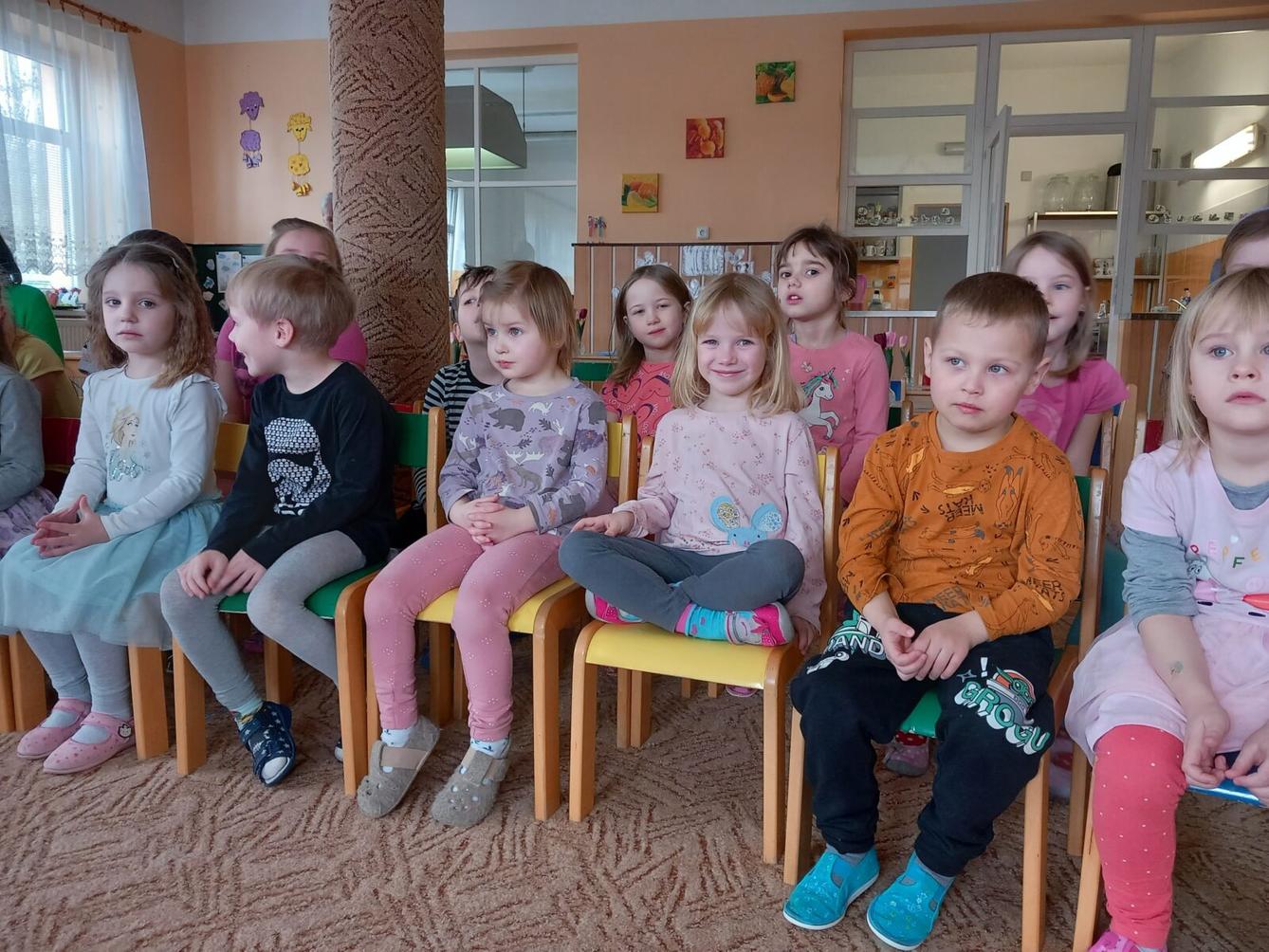 Divadélko U dvou sluncí- „Se skřítky do lesa“ - 4