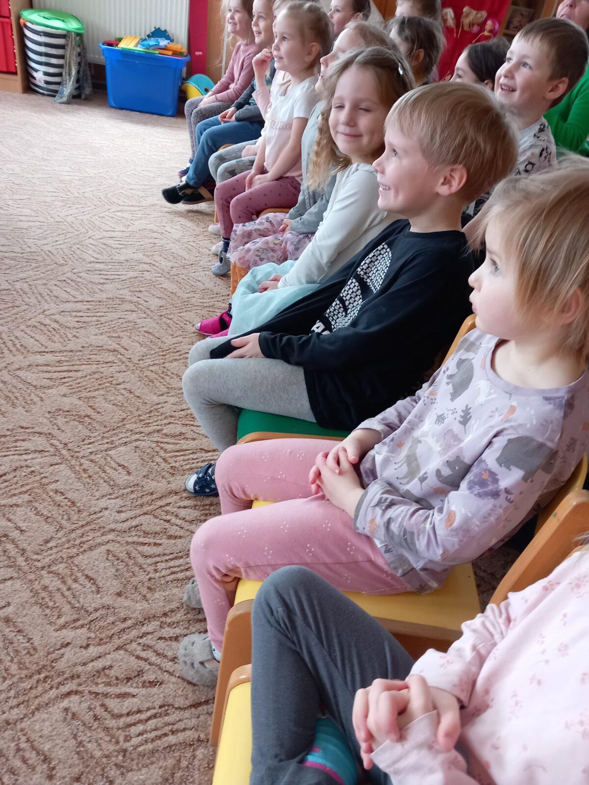 Divadélko U dvou sluncí- „Se skřítky do lesa“ - 5