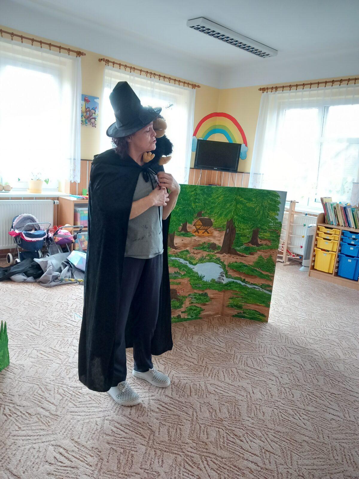 Divadélko U dvou sluncí- „Se skřítky do lesa“ - 6