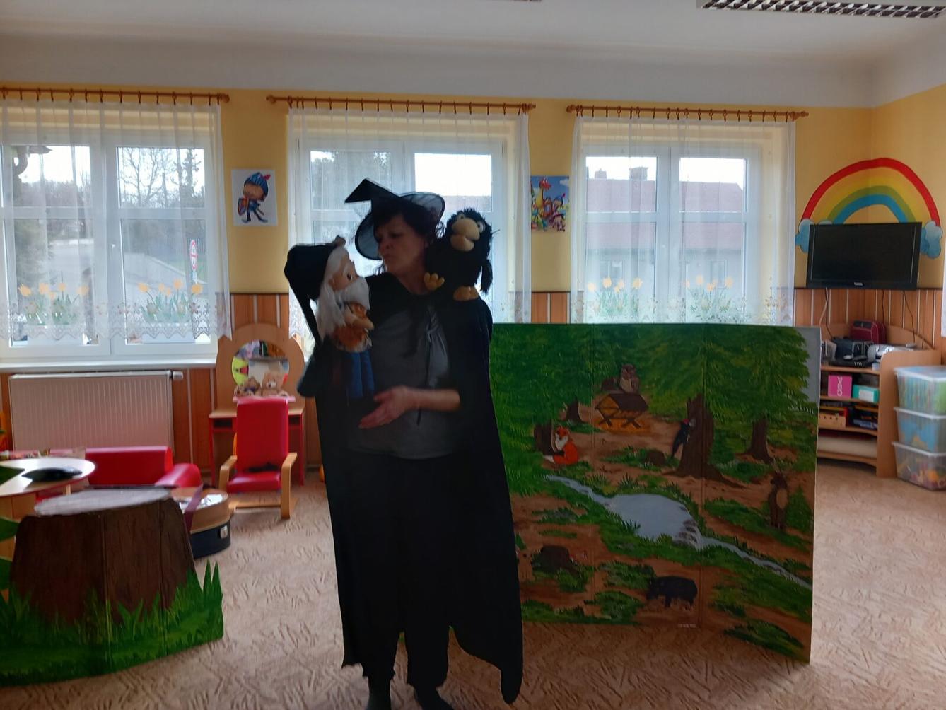 Divadélko U dvou sluncí- „Se skřítky do lesa“ - 7