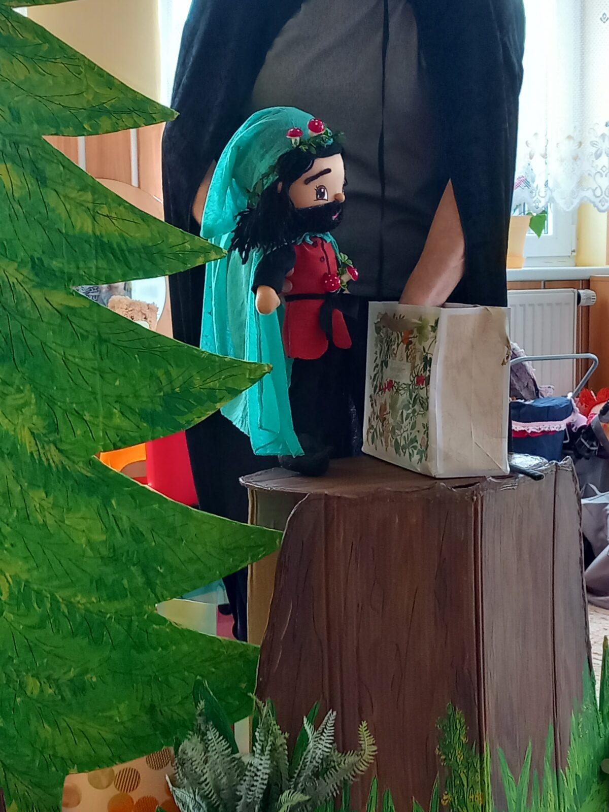 Divadélko U dvou sluncí- „Se skřítky do lesa“ - 12